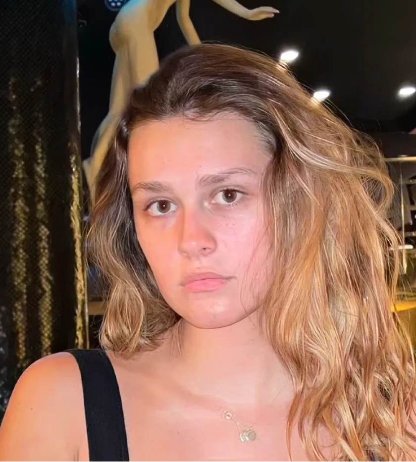 Pretty Scale beauty analysis - female transformation before photo showing natural beauty and facial features